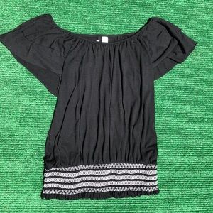 Off the shoulder black summer top, Size L